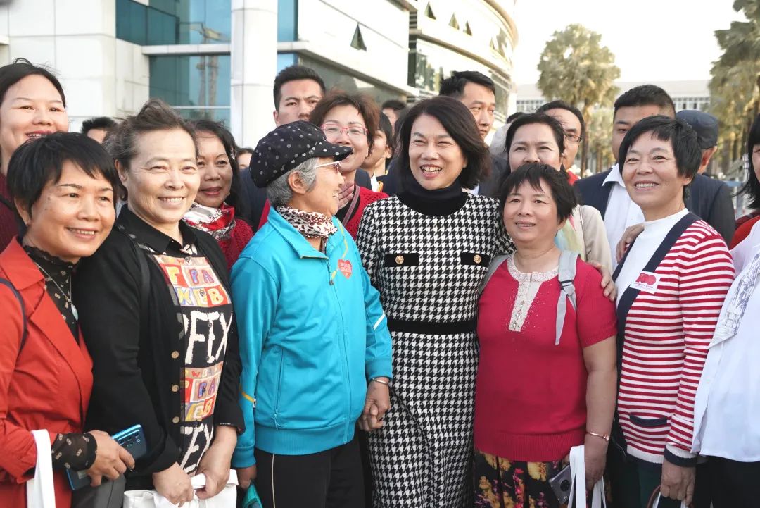 不忘来时路,方知向何行-格力电器三十周年之际 退休员工回家